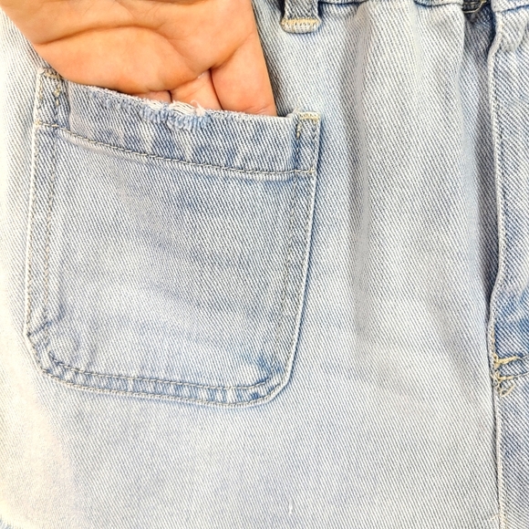 SUPER HIGH RISE SHORTS - Picture 3 of 3